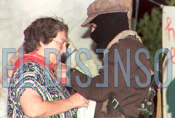 Hebe con el Subcomandante Marcos - El Disenso